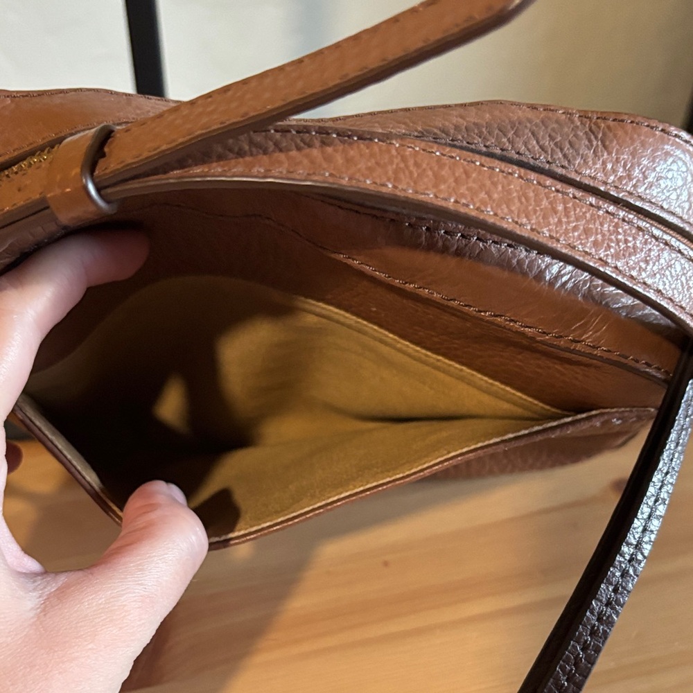 Fossil Brown Leather Crossbody Bag - Picture 4 of 9